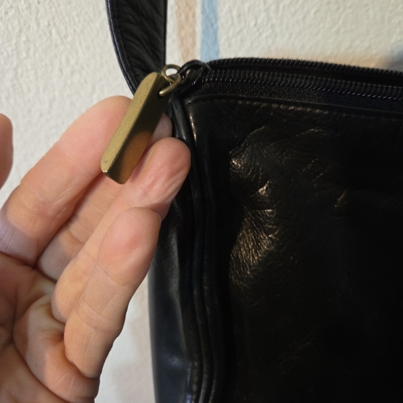 Donna Karan DKNY black Lambskin Crossbody bag Purse, VTG Butter Soft - Picture 11 of 16